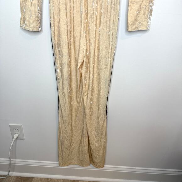Free People We Are HAH Jump On It Velvet Jumpsuit In Almond Milk Size Large New - Picture 14 of 16